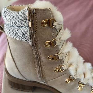 Cassie Fur Hiker Boot - 9 1/2 never worn